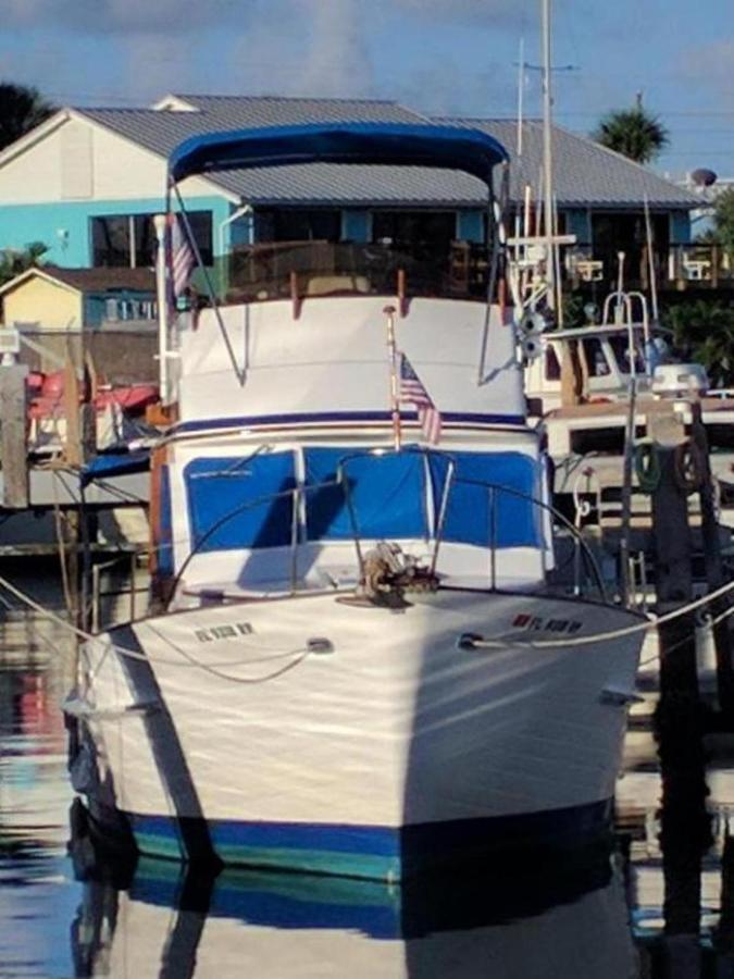 1 Beige Cozy Bungalow Or 1 White Cozy Efficiency Cottage In Titusville Bagian luar foto