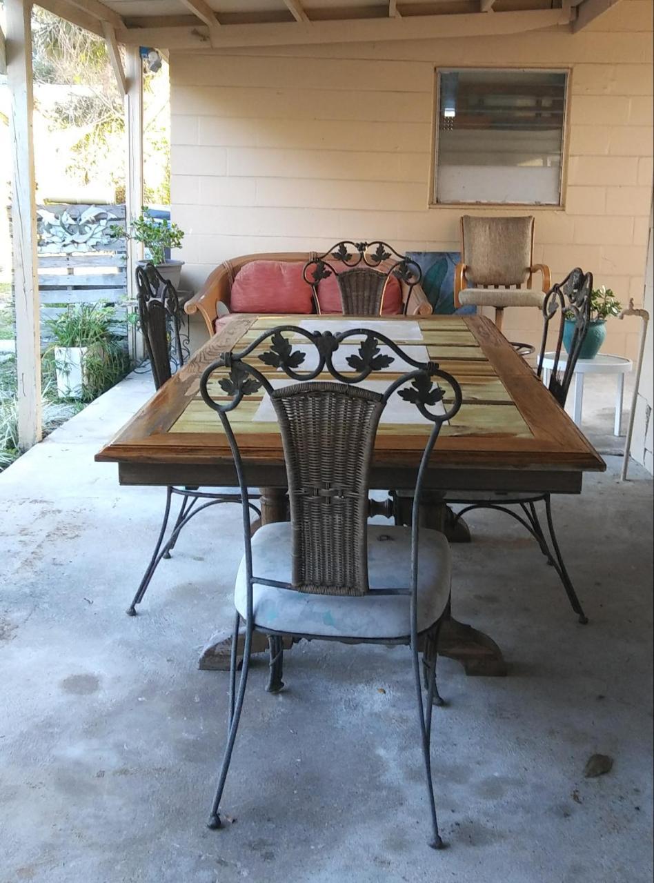 1 Beige Cozy Bungalow Or 1 White Cozy Efficiency Cottage In Titusville Bagian luar foto